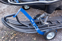 Усиленные подкаты под лыжи снегохода   