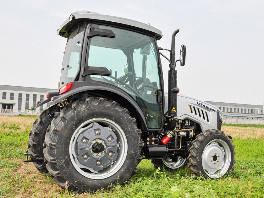 Трактор СКАУТ TB-804С (80 лошадинных сил)